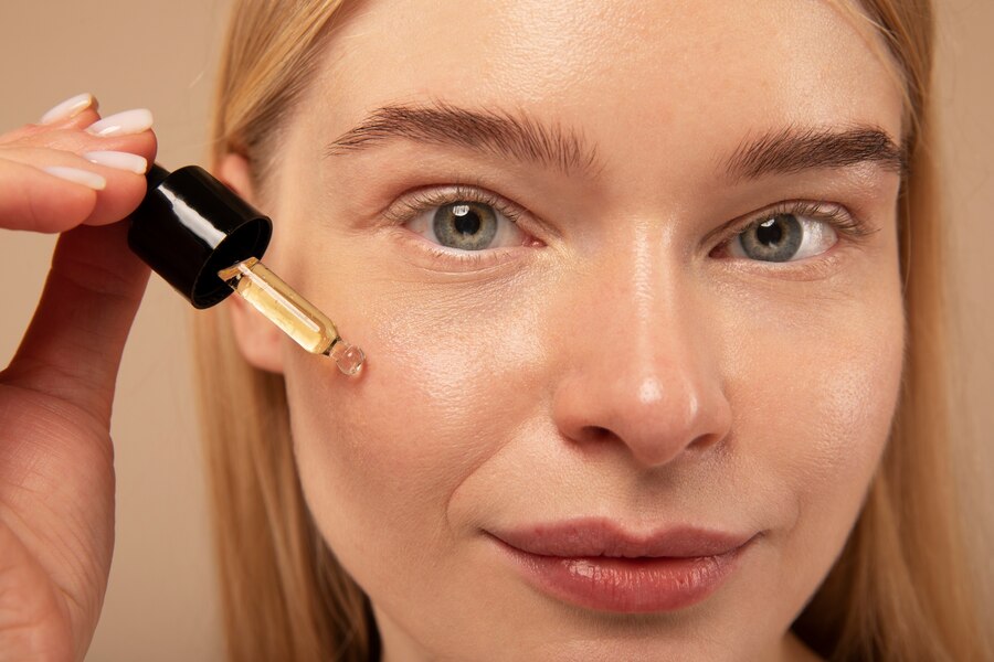 The Importance Of Oil To Moisturize Oily Skin In Women