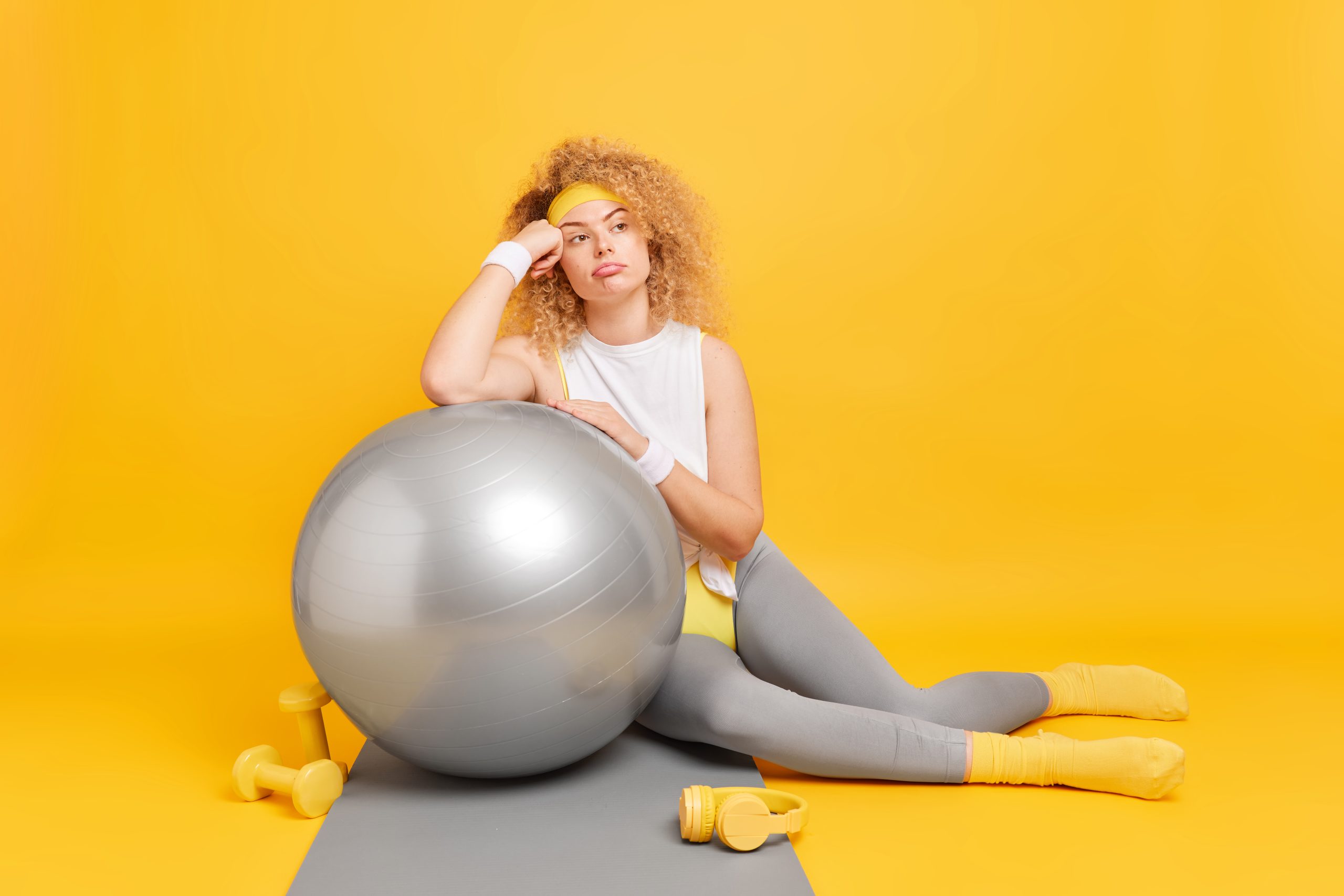 What are the Uses of a Yoga Ball and what are its Benefits To the Body?