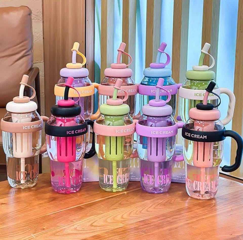 زجاجة مياه ICE CREAM – تصميم آيس كريم أنيق بسعة كبيرة